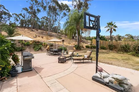 Exterior - 14433 Maplewood, Poway, CA 92064 photo 5 of 18