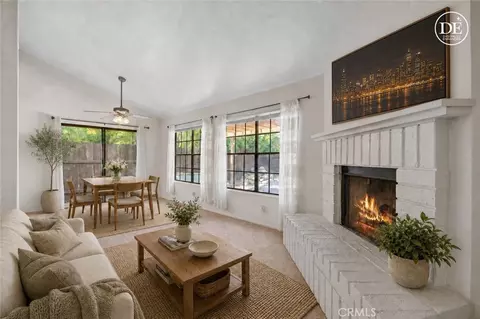 Living - 1811 Woodbrook Ln, Fallbrook, CA 92028 photo 1 of 5