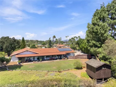 Exterior - 1229 Via Sendero, Escondido, CA 92029 photo 24 of 25