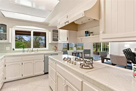 Kitchen - 1229 Via Sendero, Escondido, CA 92029 photo 3 of 4