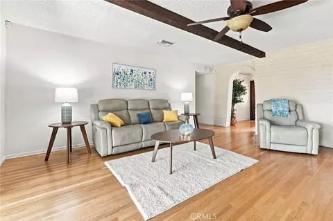 Living - 1229 Via Sendero, Escondido, CA 92029 photo 6 of 7