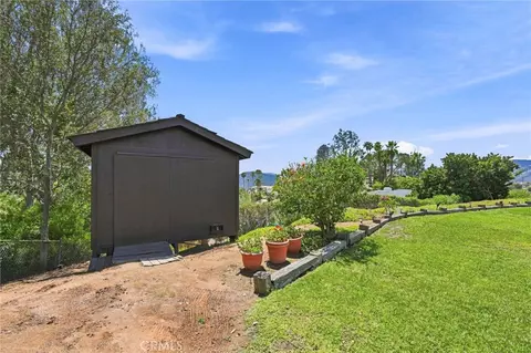 Exterior - 1229 Via Sendero, Escondido, CA 92029 photo 8 of 25