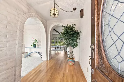 Entry Way - 1229 Via Sendero, Escondido, CA 92029 photo 1 of 2