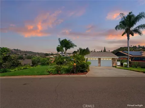 Exterior - 3514 Laketree, Fallbrook, CA 92028 photo 1 of 14
