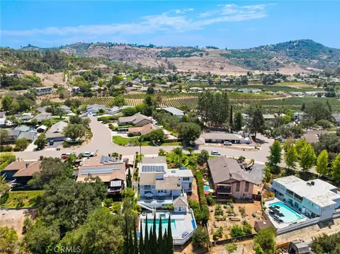 View/Area - 3514 Laketree, Fallbrook, CA 92028 photo 7 of 7