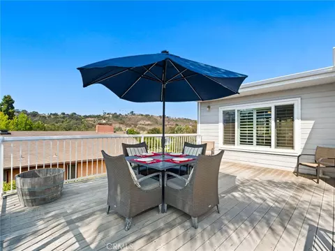 Exterior - 3514 Laketree, Fallbrook, CA 92028 photo 7 of 14