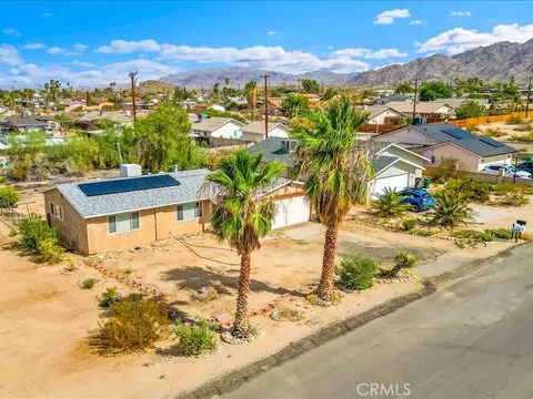 View/Area - 5567 Baileya, Twentynine Palms, CA 92277 photo 2 of 10