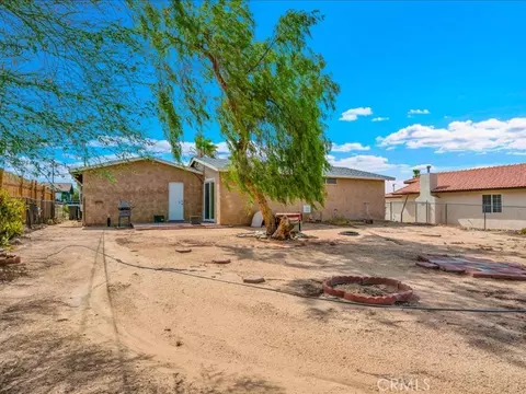 Exterior - 5567 Baileya, Twentynine Palms, CA 92277 photo 5 of 7
