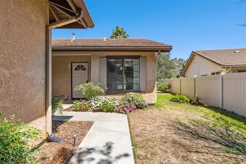 Exterior - 4218 Los Padres Dr, Fallbrook, CA 92028 photo 3 of 8