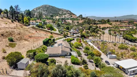 View/Area - 5012 Sleeping Indian, Fallbrook, CA 92028 photo 4 of 5