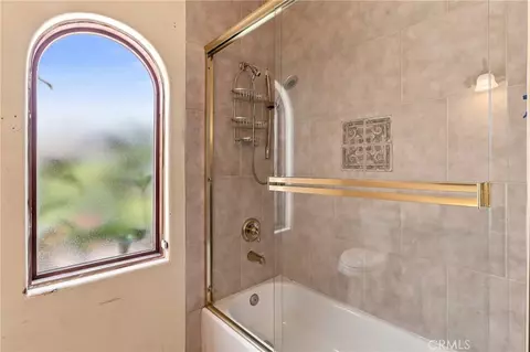 Bath - 1354 Cornish, Oceanside, CA 92054 photo 2 of 5