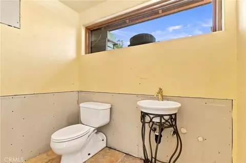 Bath - 1354 Cornish, Oceanside, CA 92054 photo 5 of 5