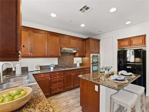 Kitchen - 3620 Lake Park, Fallbrook, CA 92028 photo 4 of 6
