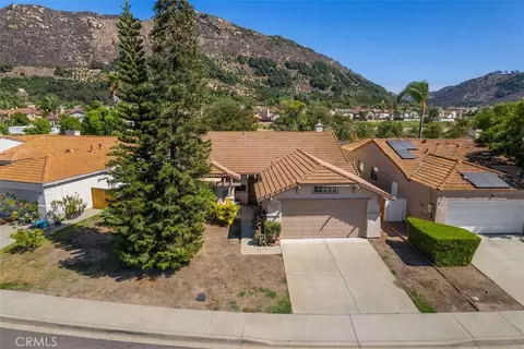 View/Area - 4933 Lake Shore Ct, Fallbrook, CA 92028 photo 2 of 7