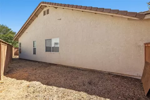 Exterior - 4933 Lake Shore Ct, Fallbrook, CA 92028 photo 6 of 9