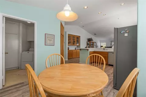 Dining - 4933 Lake Shore Ct, Fallbrook, CA 92028 photo 2 of 2