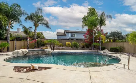 Exterior - 32089 Cala Gerona, Temecula, CA 92592 photo 5 of 8
