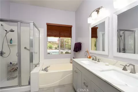 Bath - 32089 Cala Gerona, Temecula, CA 92592 photo 2 of 3