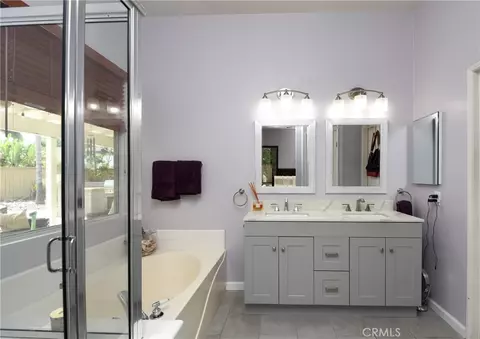 Bath - 32089 Cala Gerona, Temecula, CA 92592 photo 1 of 3
