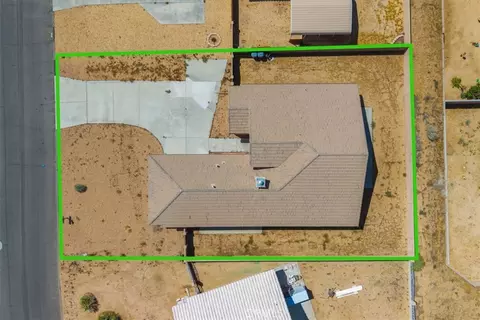 View/Area - 58370 Mountain Vw, Yucca Valley, CA 92284 photo 2 of 6