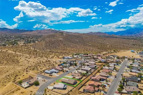 View/Area - 58370 Mountain Vw, Yucca Valley, CA 92284 photo 6 of 6
