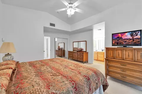 Bedroom - 58370 Mountain Vw, Yucca Valley, CA 92284 photo 3 of 7