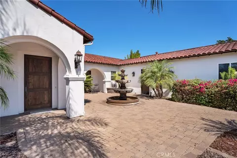 Exterior - 925 Valley, Vista, CA 92084 photo 4 of 7