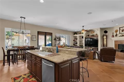 Kitchen - 925 Valley, Vista, CA 92084 photo 3 of 4