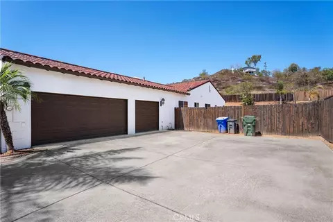 Exterior - 925 Valley, Vista, CA 92084 photo 2 of 7