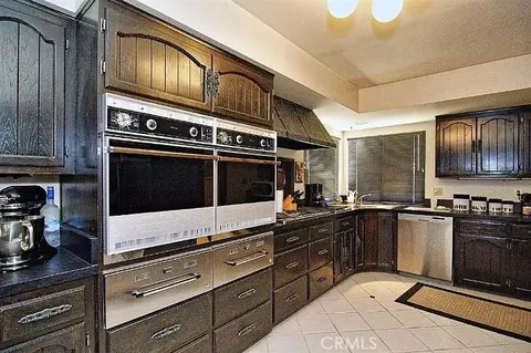 Kitchen - 31314 Clay Riv, Barstow, CA 92311 photo 2 of 3