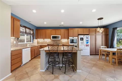 Kitchen - 46125 Grace Ct, Temecula, CA 92592 photo 2 of 5