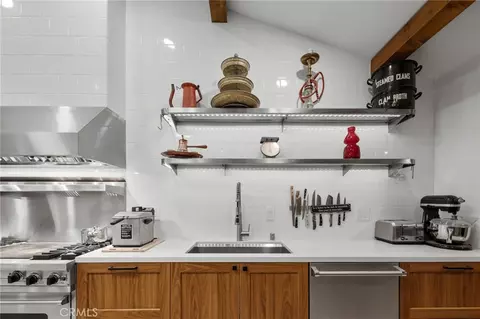 Kitchen - 4449 Maple, La Mesa, CA 91941 photo 3 of 7