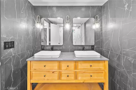 Bath - 4449 Maple, La Mesa, CA 91941 photo 1 of 4