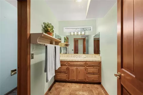 Bath - 40461 Rock Mtn, Fallbrook, CA 92028 photo 2 of 7