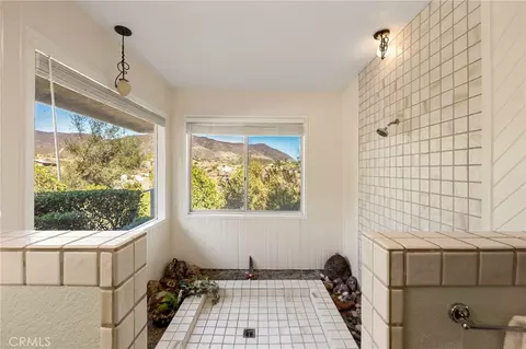 Bath - 40461 Rock Mtn, Fallbrook, CA 92028 photo 4 of 7