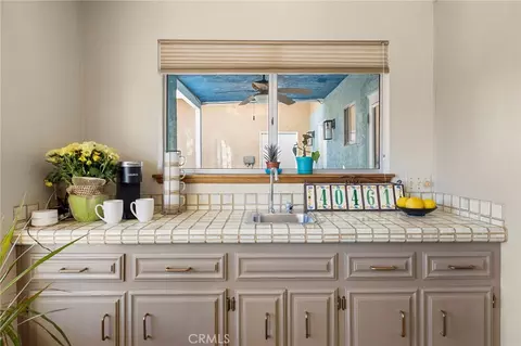 Kitchen - 40461 Rock Mtn, Fallbrook, CA 92028 photo 6 of 9