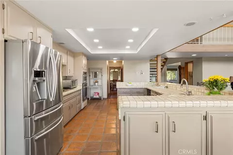 Kitchen - 40461 Rock Mtn, Fallbrook, CA 92028 photo 7 of 9