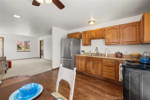 Kitchen - 40461 Rock Mtn, Fallbrook, CA 92028 photo 9 of 9