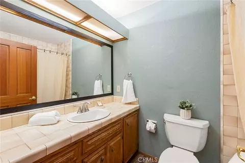 Bath - 40461 Rock Mtn, Fallbrook, CA 92028 photo 6 of 7