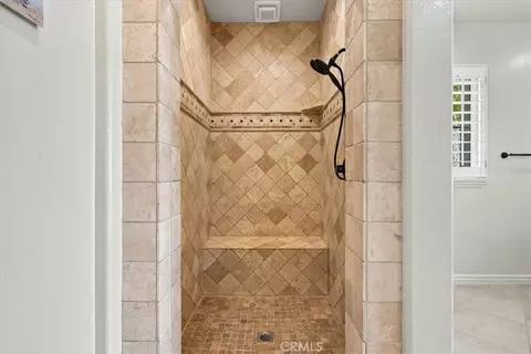 Bath - 365 Charles Swisher Ct, Fallbrook, CA 92028 photo 4 of 5