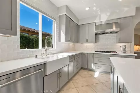 Kitchen - 365 Charles Swisher Ct, Fallbrook, CA 92028 photo 2 of 4