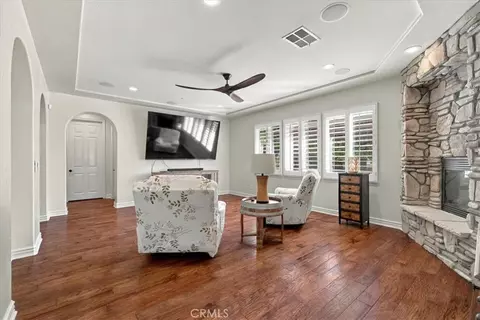Living - 365 Charles Swisher Ct, Fallbrook, CA 92028 photo 2 of 3