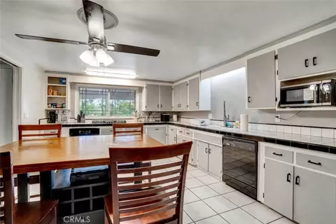 Kitchen - 10150 Sierra Madre, Spring Valley, CA 91977 photo 2 of 3