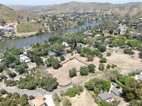 29153 Crags Dr, Agoura Hills, CA 91301