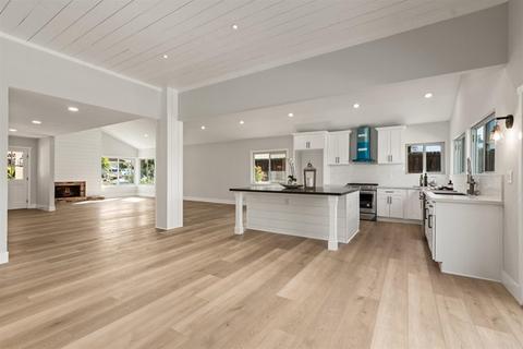 7761 Rocio St, Carlsbad, CA 92009 photo 1