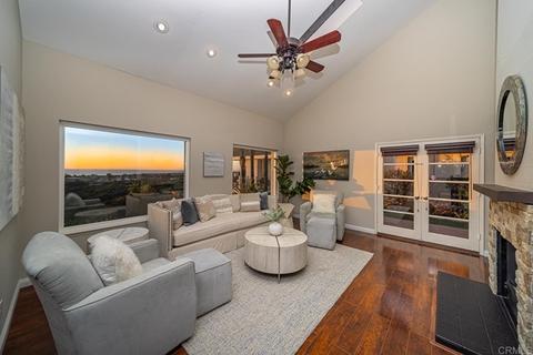 1744 Burgundy Rd, Encinitas, CA 92024 photo 1