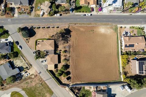 323 Hill Dr, Vista, CA 92083 photo 1