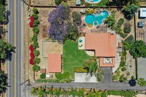 546 Rancho Santa Fe Rd, Encinitas, CA 92024 photo 1