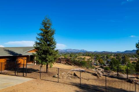 1061 Alice St, Ramona, CA 92065 photo 1