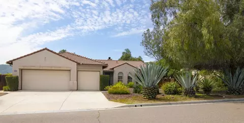 16754 Open View Rd, Ramona, CA 92065 photo 1